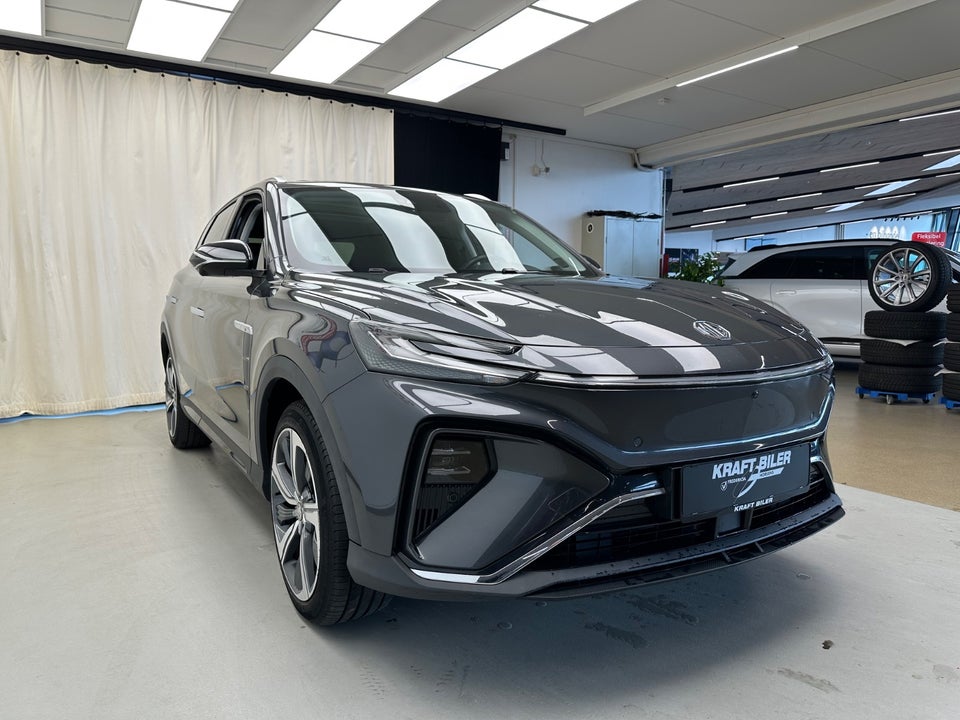 MG Marvel R Performance 5d