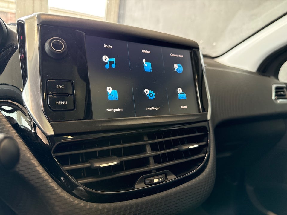 Peugeot 208 1,6 BlueHDi 100 Allure Sky 5d