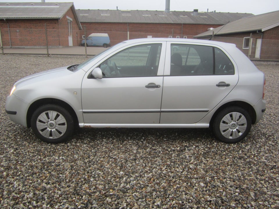 Skoda Fabia 1,2 12V Ambiente 5d