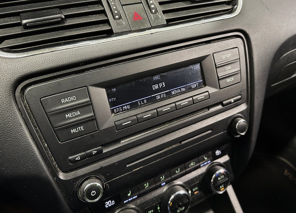Skoda Octavia 1,6 TDi 105 Active 5d