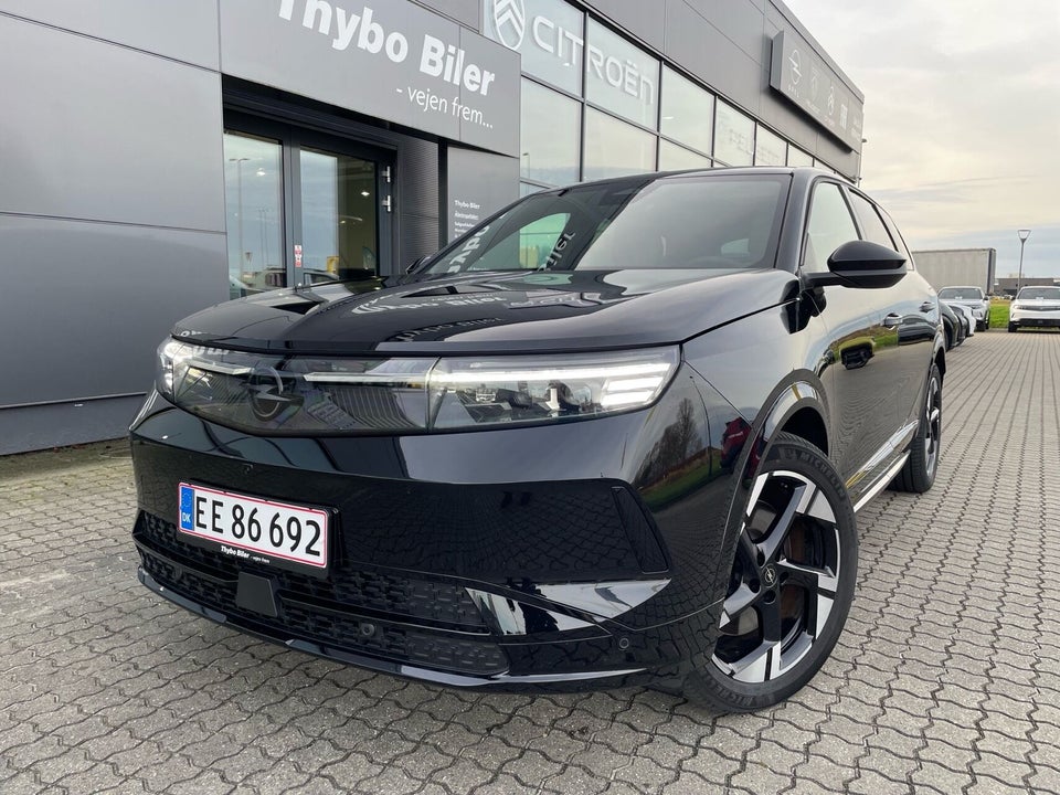 Opel Grandland-e 73 GS Sky 5d