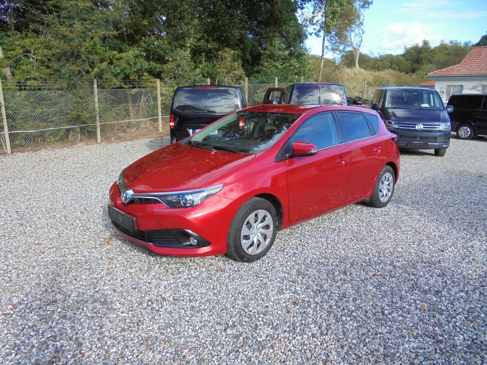 Toyota Auris 1,2 T T2 Comfort 5d