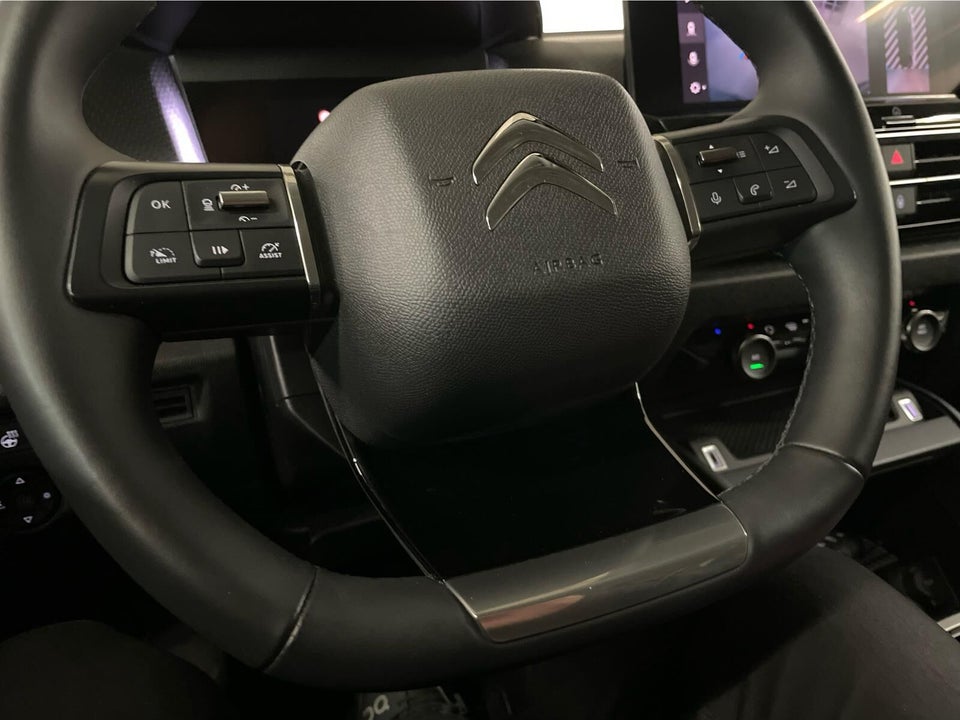 Citroën ë-C4 X 50 Shine 4d