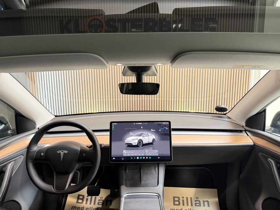 Tesla Model Y Long Range AWD 5d