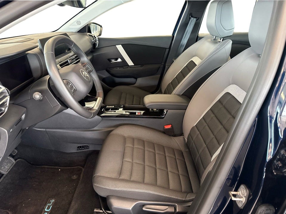 Citroën ë-C4 X 54 Plus 4d