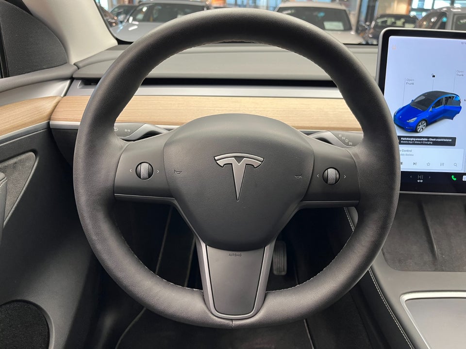 Tesla Model Y Long Range AWD 5d