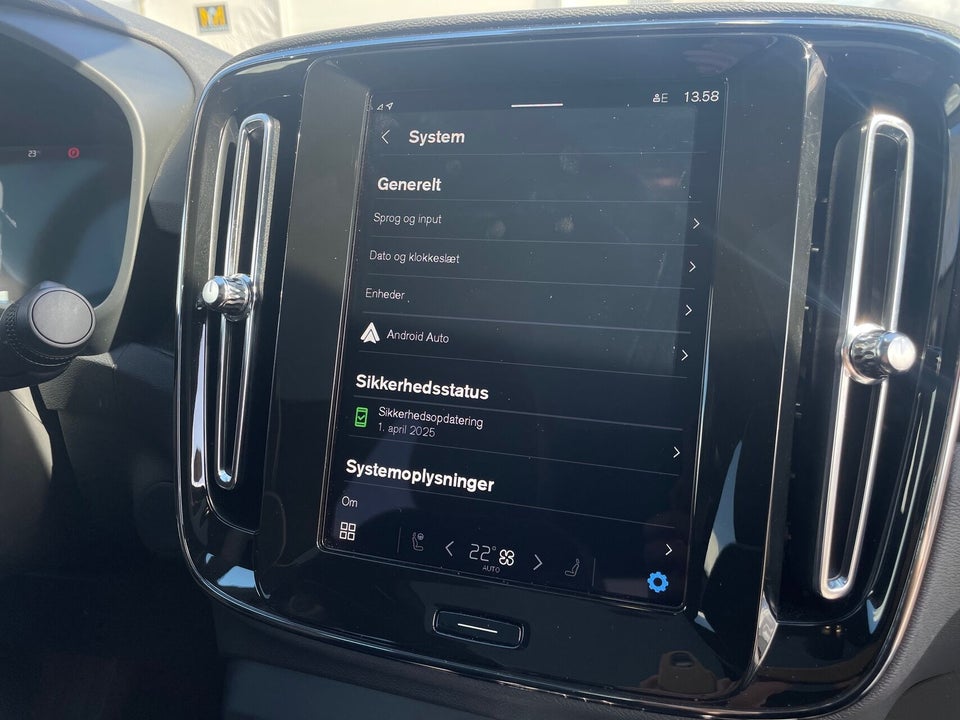 Volvo EC40 Twin Performance Ultra 5d