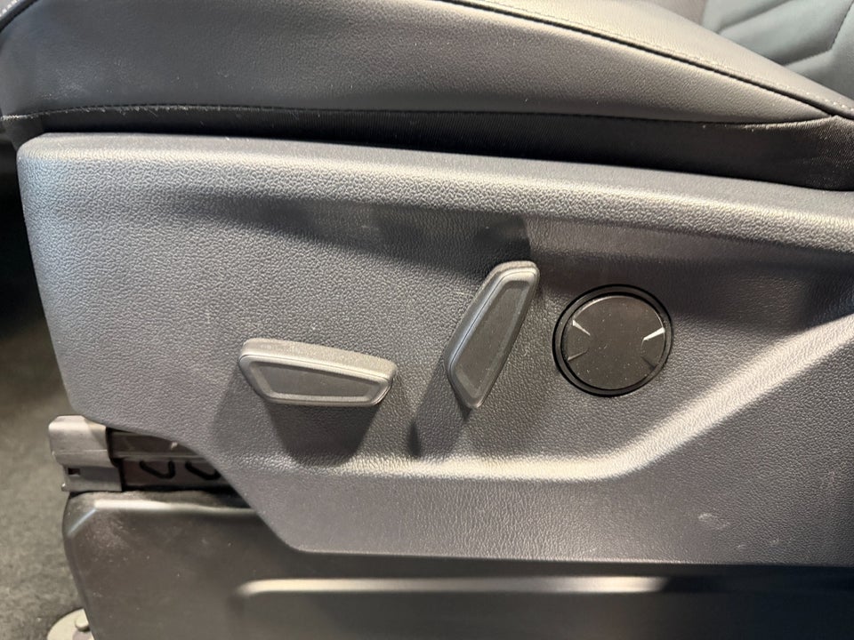 Ford Tourneo Custom 340 L2 2,5 PHEV Titanium X CVT