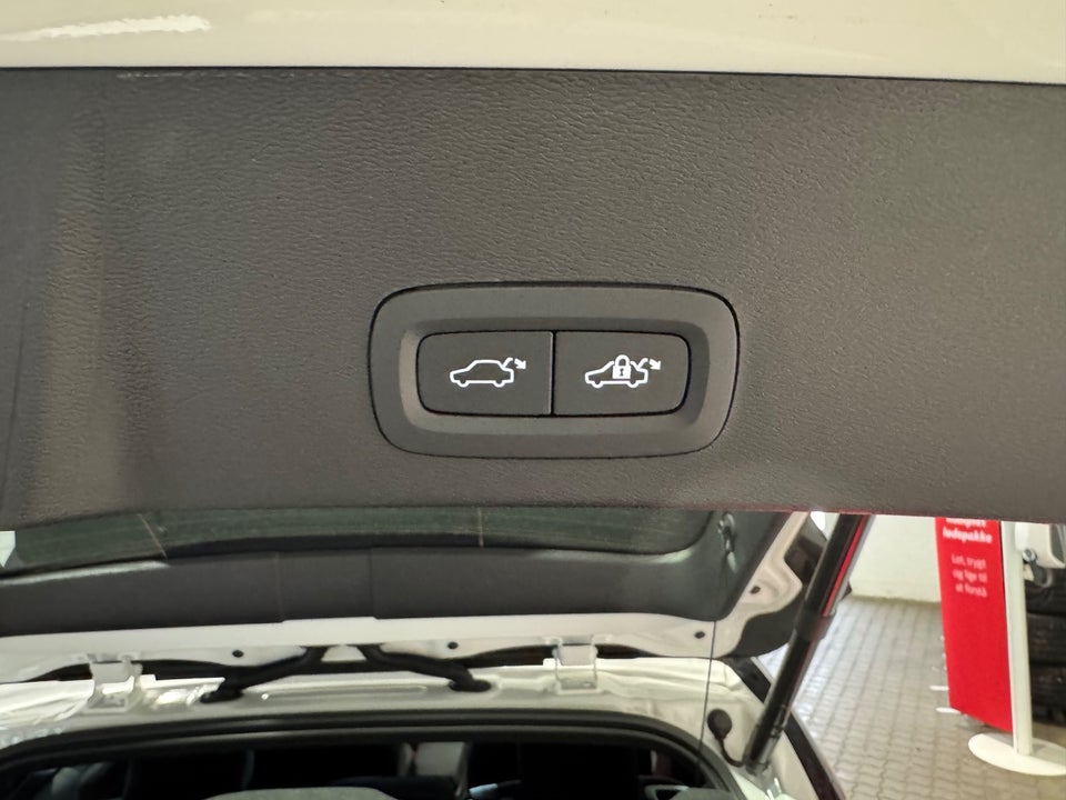 Volvo XC40 ReCharge Extended Range Ultimate 5d