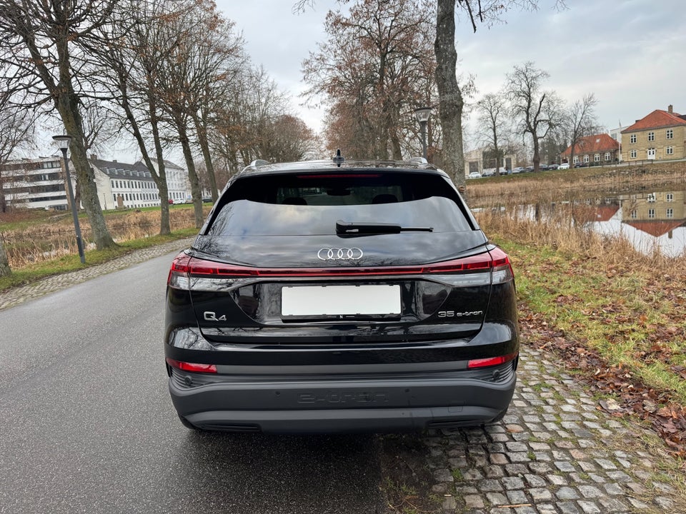 Audi Q4 e-tron 35  5d