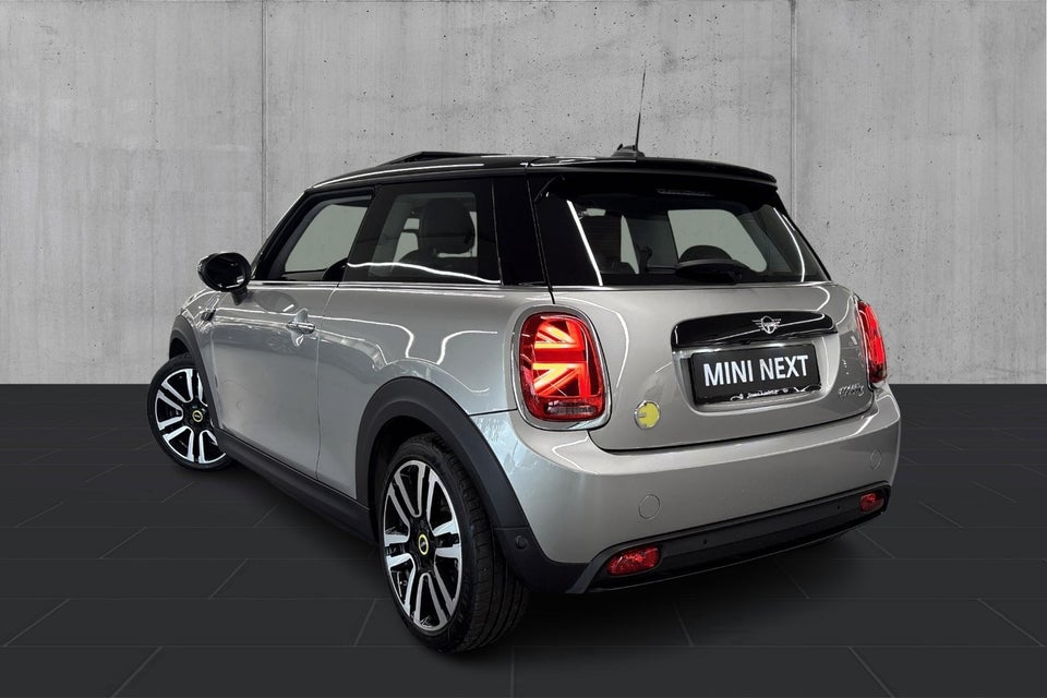 MINI Cooper SE Classic Trim 3d