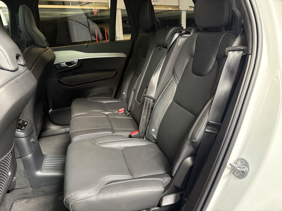 Volvo XC90 2,0 T8 ReCharge Ultimate Dark aut. AWD 7prs 5d