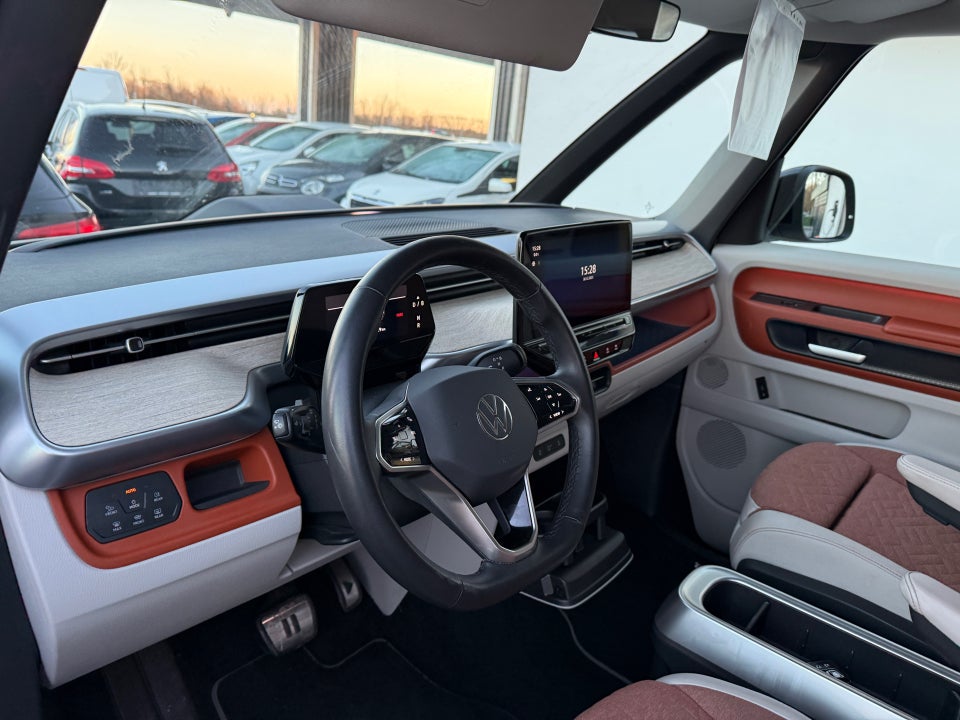 VW ID.Buzz 77 Pro SWB 5d