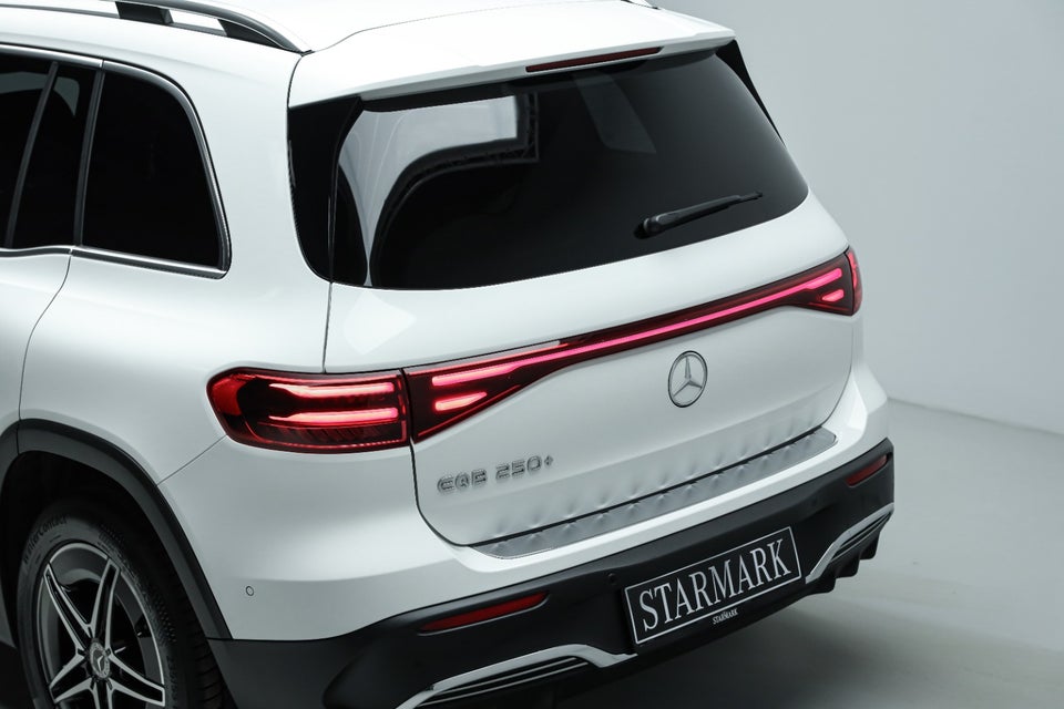 Mercedes EQB250+ AMG Advance 5d