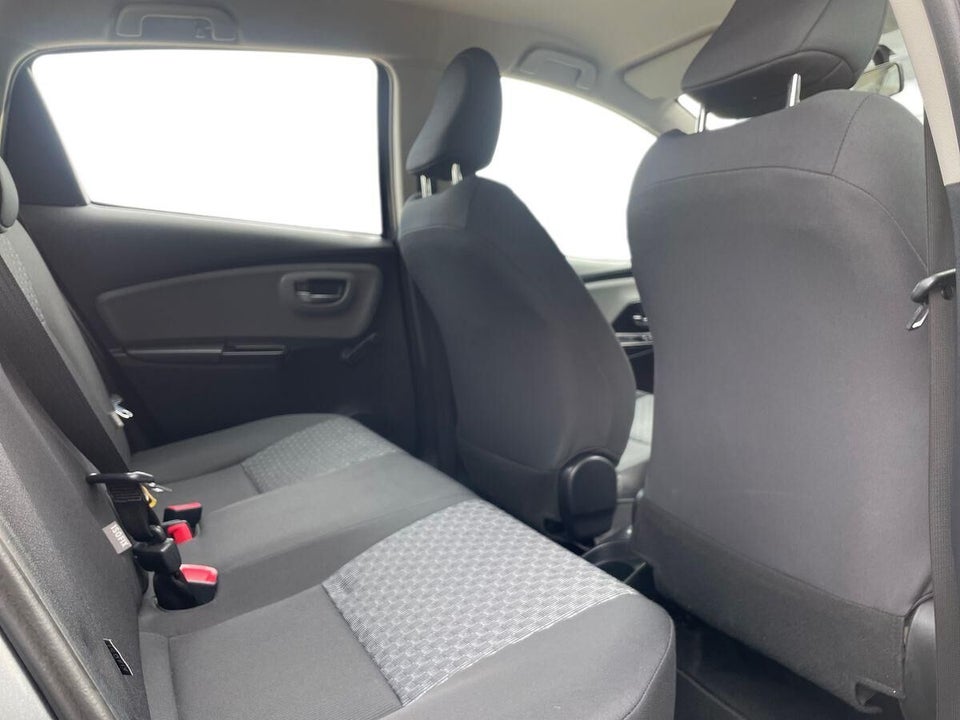 Toyota Yaris 1,0 VVT-i T2 Touch 5d