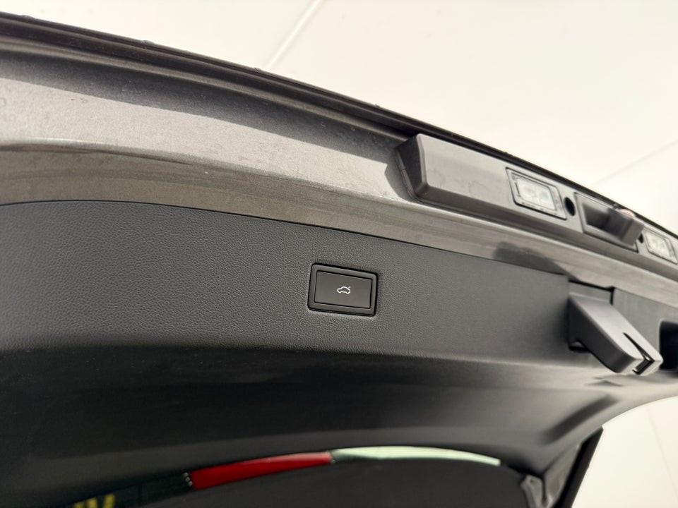 Ford Explorer 82 Select Extended Range 5d