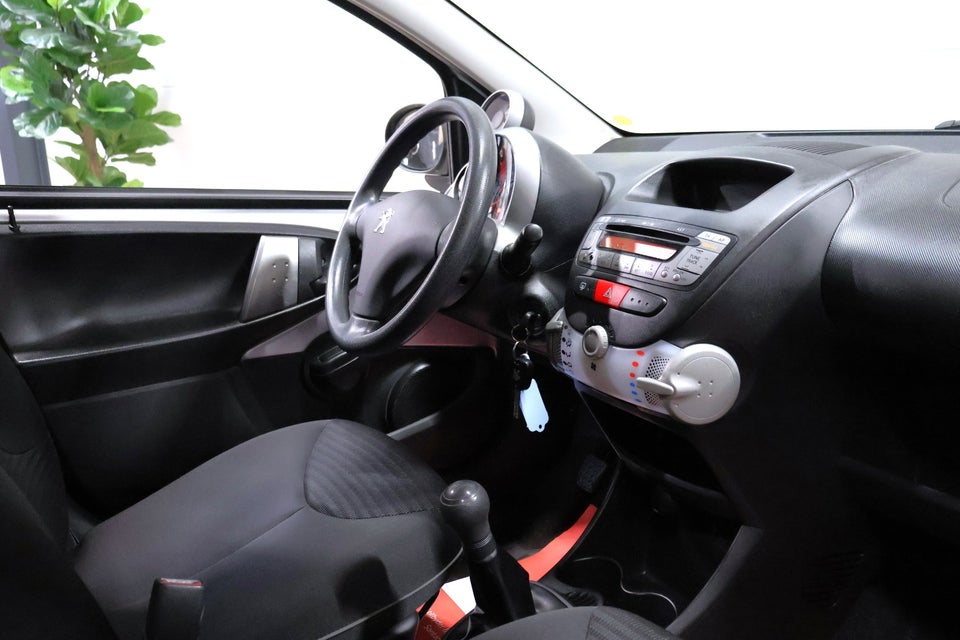 Peugeot 107 1,0  5d