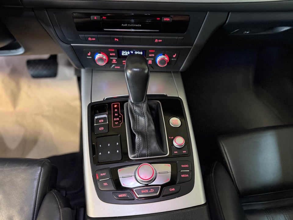 Audi A6 3,0 TDi 218 Avant quattro S-tr. 5d