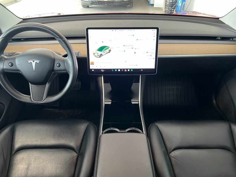 Tesla Model 3 Standard Range+ RWD 4d