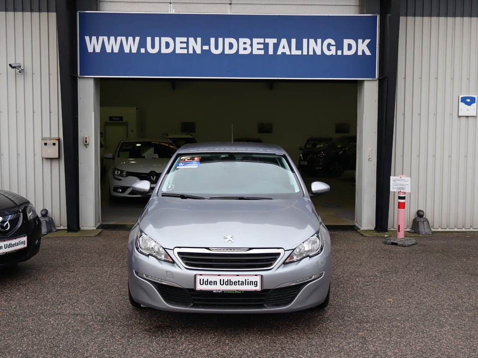 Peugeot 308 1,2 e-THP 110 Active 5d