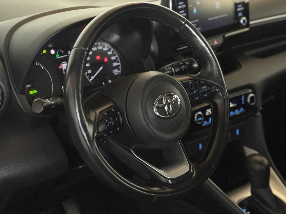 Toyota Yaris 1,5 Hybrid H3 e-CVT 5d