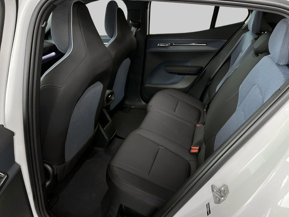 Volvo EX30 Extended Range Ultra 5d