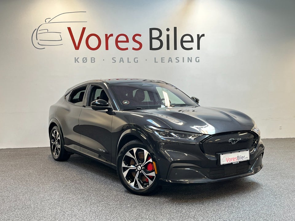 Ford Mustang Mach-E 98 Premium Extended Range AWD 5d