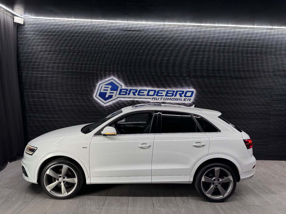 Audi Q3 2,0 TDi 177 S-line quattro S-tr. 5d