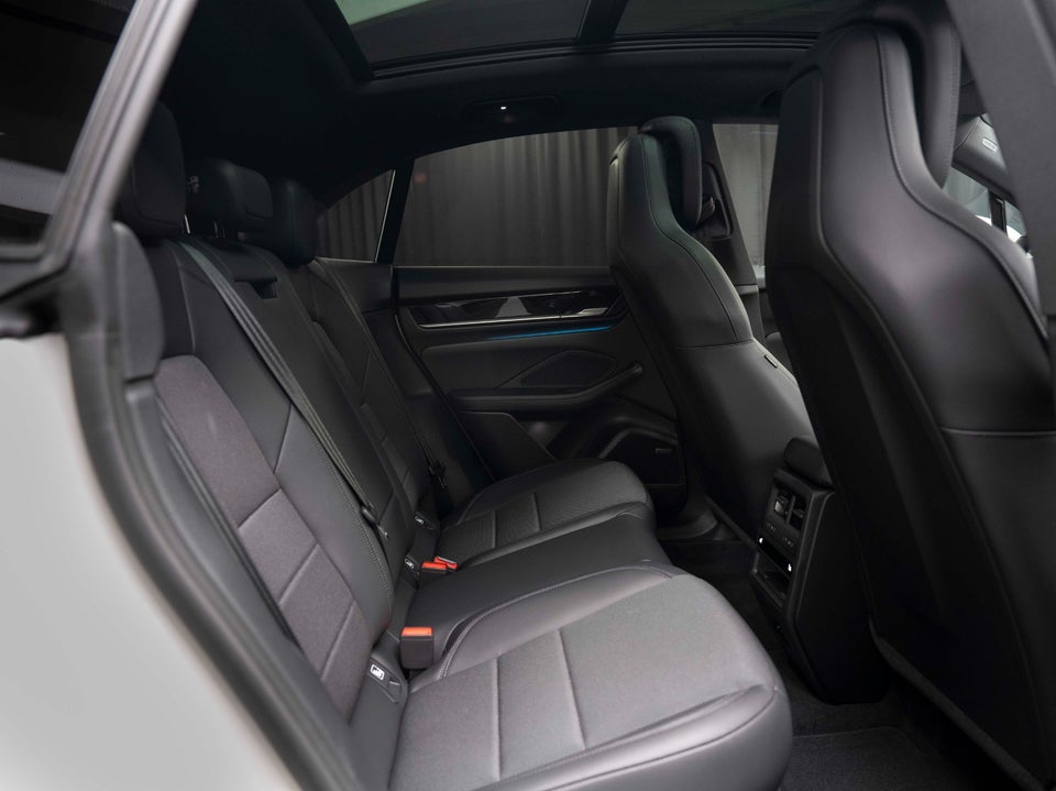 Porsche Macan 5d