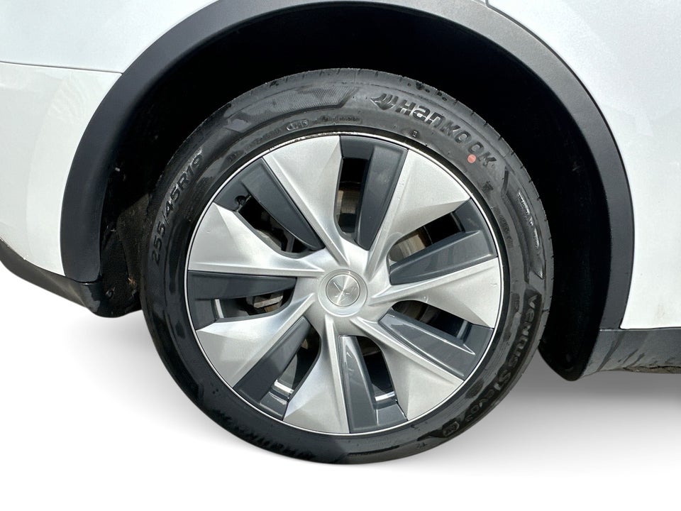 Tesla Model Y RWD 5d