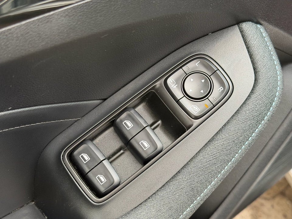 MG MG5 61 Luxury 5d