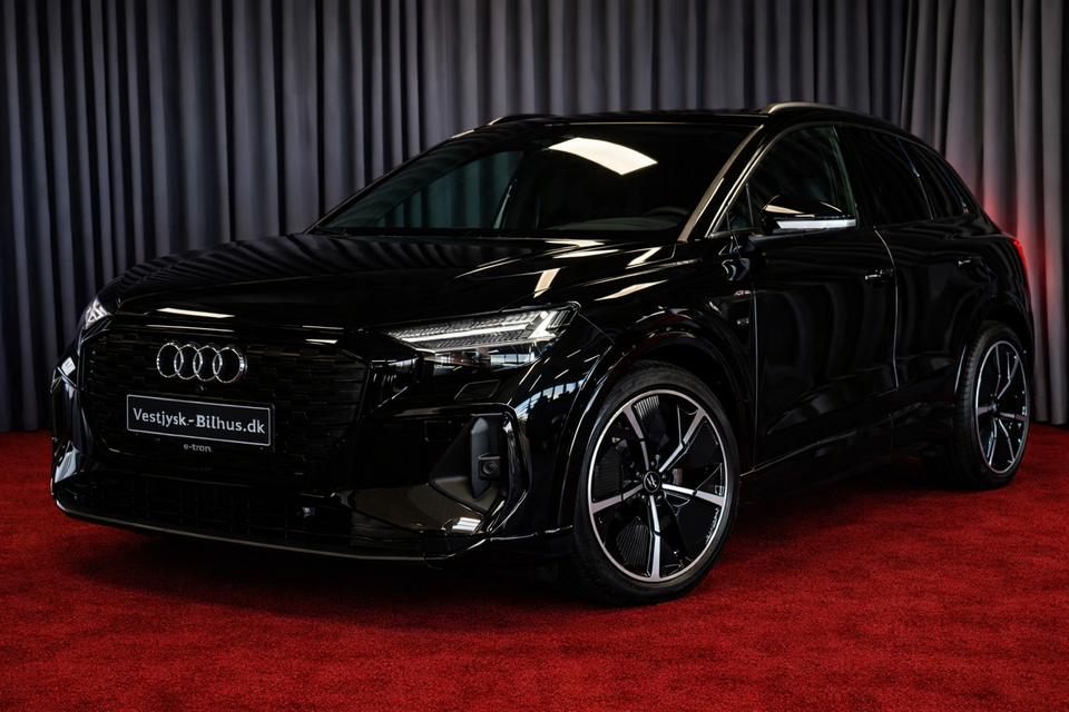 Audi Q4 e-tron 40 S-line 5d