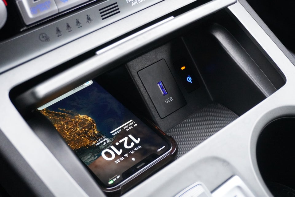 Hyundai Kona 64 EV Essential 5d