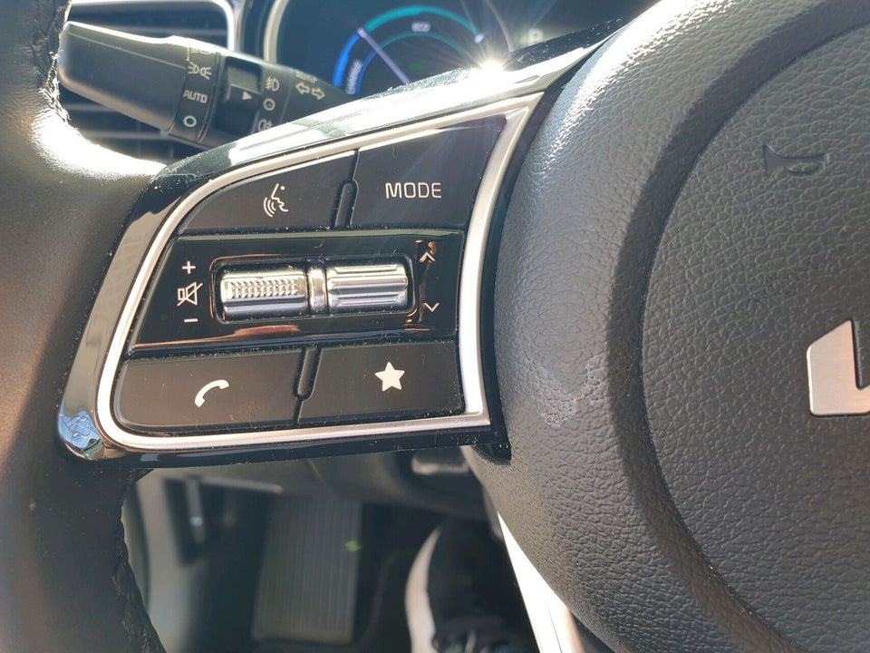 Kia Ceed 1,6 PHEV Prestige SW DCT 5d