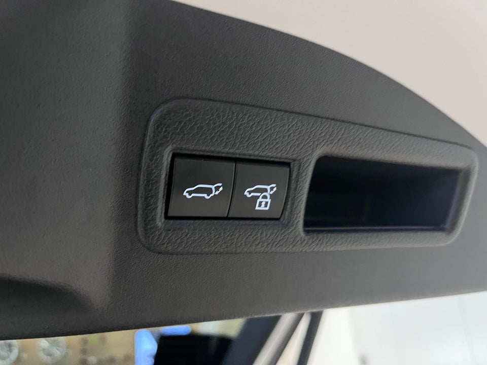 Toyota bZ4X Executive 5d