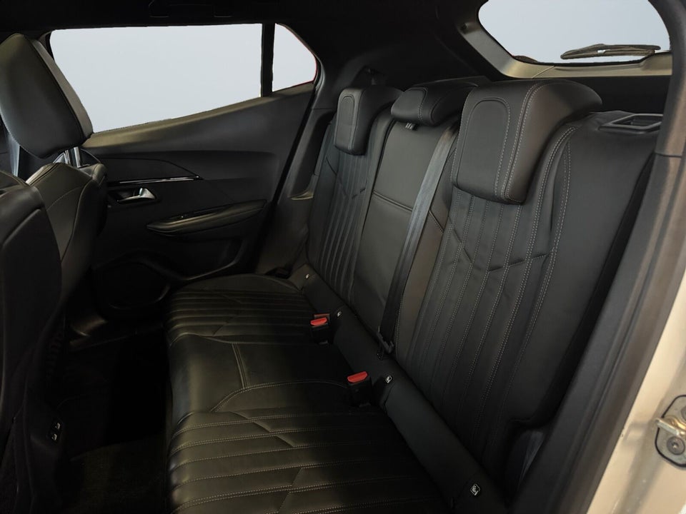 Peugeot e-2008 50 GT Pack 5d