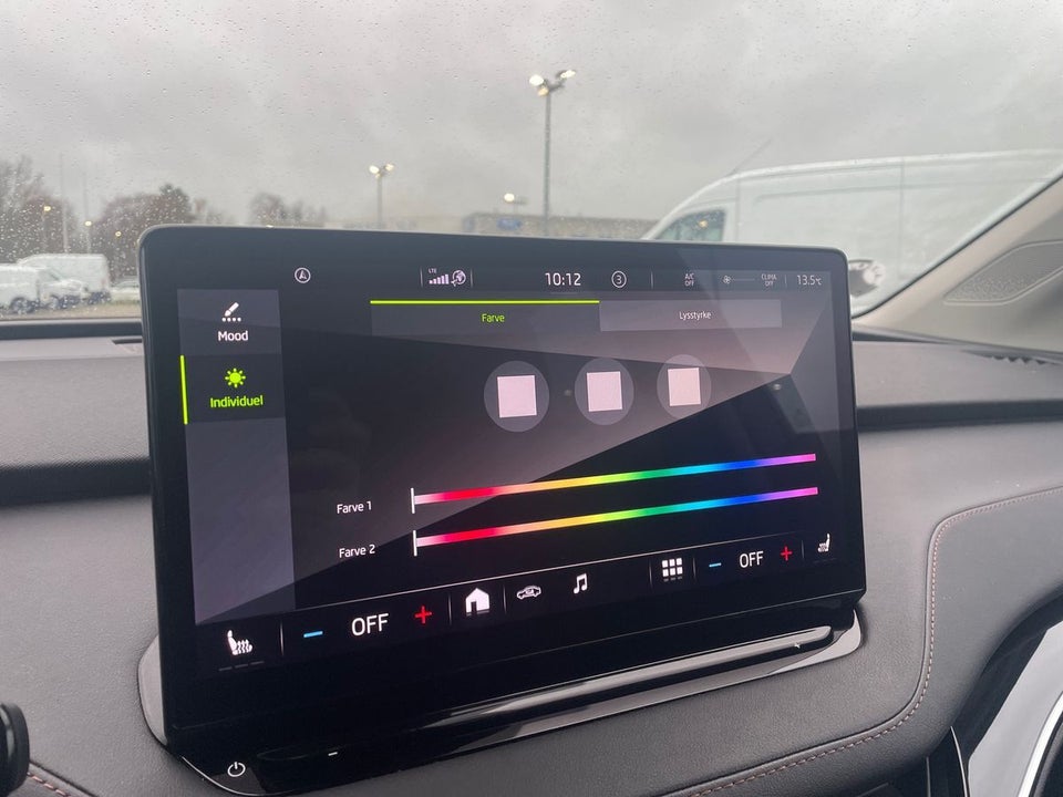 Skoda Enyaq 80 iV Selection Suite 5d