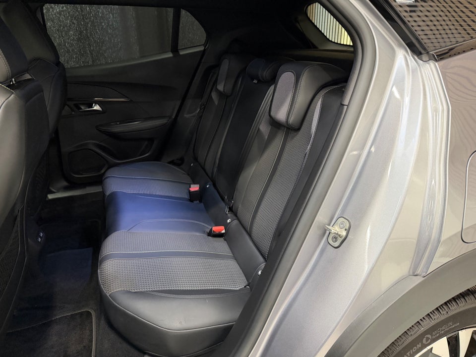 Peugeot e-2008 50 GT Line 5d