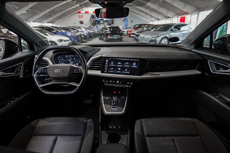 Audi Q4 e-tron 40 S-line 5d