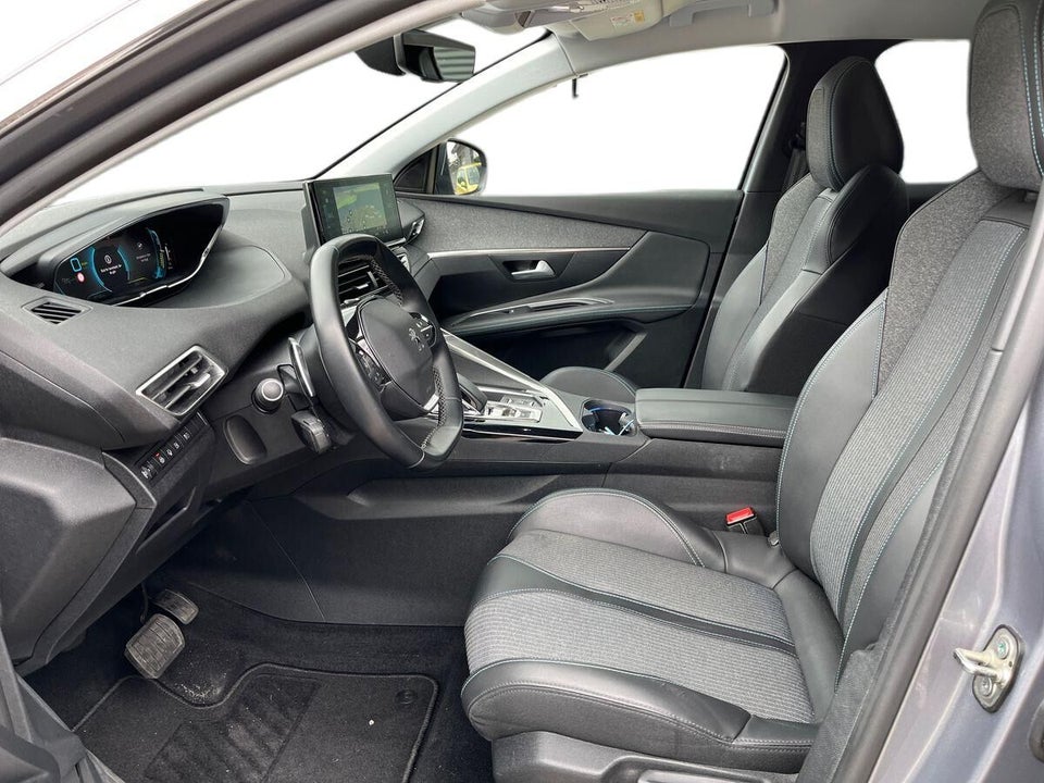 Peugeot 3008 1,6 Hybrid Allure EAT8 5d