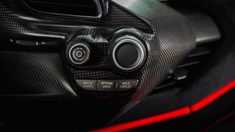 Ferrari 488 Pista 3,9 DCT 2d