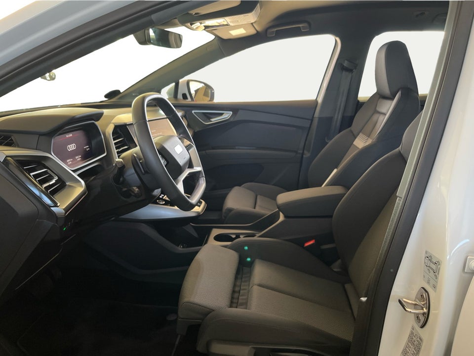 Audi Q4 e-tron 45 Progress 5d