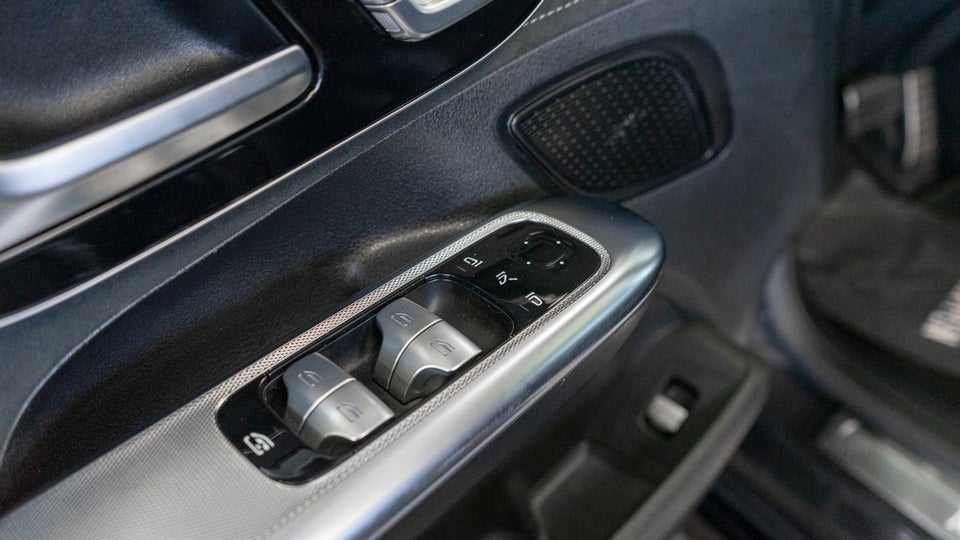 Mercedes EQE300 AMG Line 4d