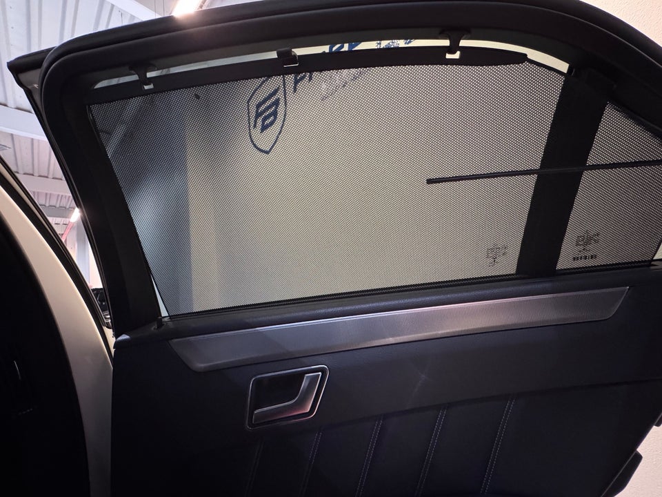 Mercedes E500 4,7 AMG Line aut. 4Matic 4d