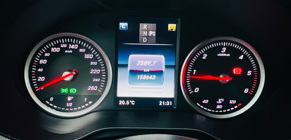 Mercedes C220 d 2,2 AMG Line stc. aut. 5d