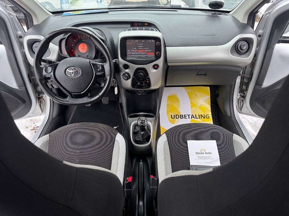 Toyota Aygo 1,0 VVT-i x-sky 5d