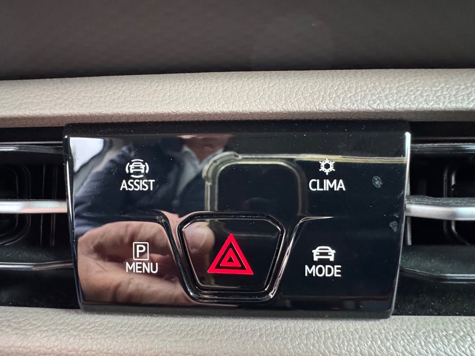 VW Multivan 1,4 eHybrid Life DSG kort