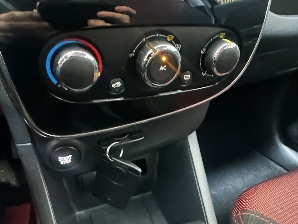 Renault Clio IV 1,5 dCi 75 Authentique 5d