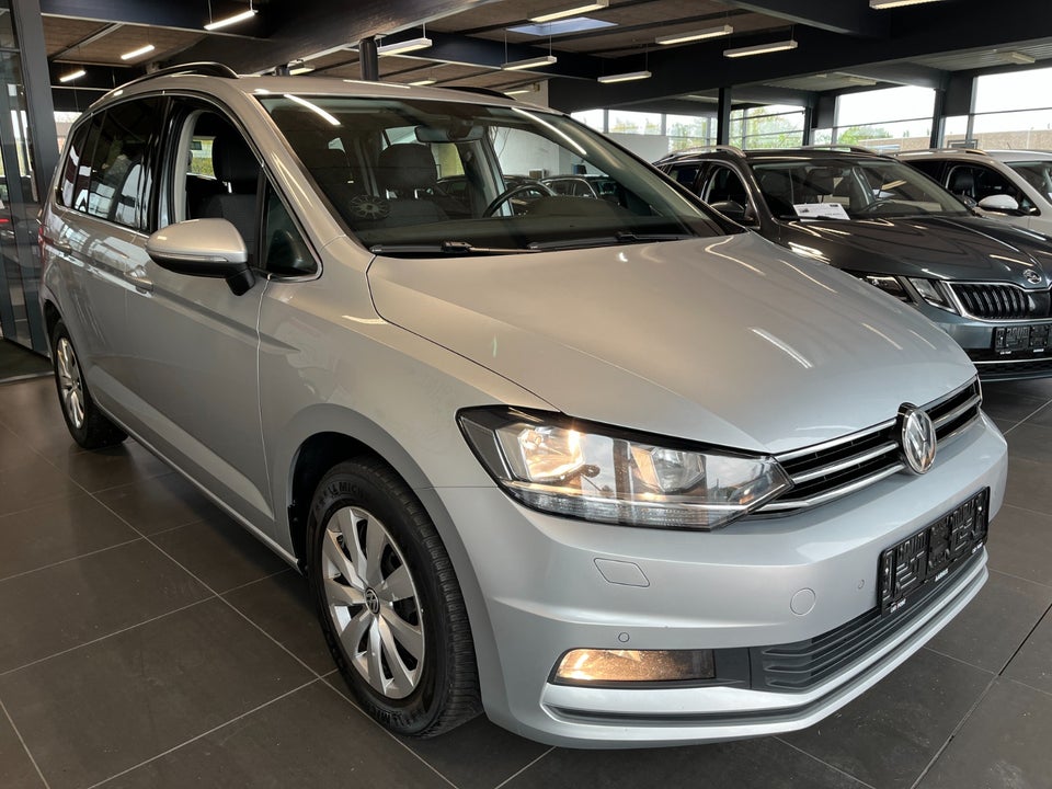 VW Touran 1,6 TDi 115 Comfortline DSG 7prs 5d