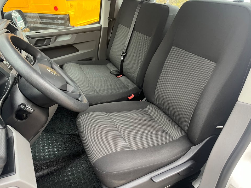 VW Transporter 2,0 TDi 110 Ladvogn lang